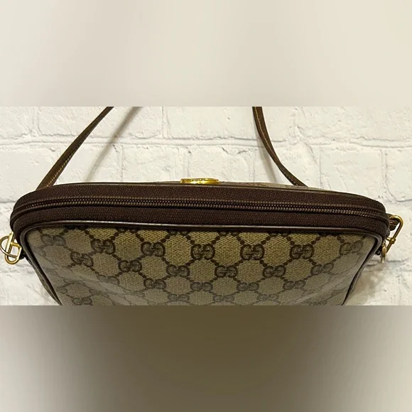 Gucci GG Supreme Vintage Brown Crossbody / Shoulder Bag In Beautiful Condition. - Picture 13 of 16